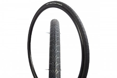 700 x 28 wire bead Vittoria Zaffiro Tire  Black USED