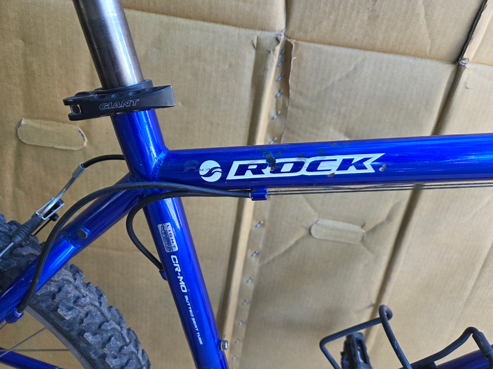 2006 Giant Rock mtb 19.5” blue USED consignment, no tax, no warranty