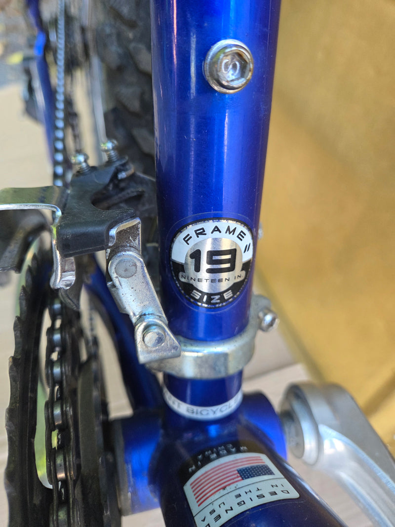 2006 Giant Rock mtb 19.5” blue USED consignment, no tax, no warranty
