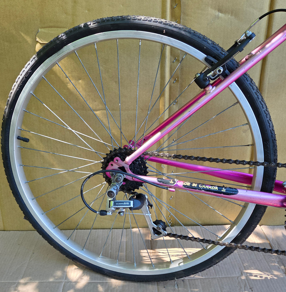 Raleigh Highlander Ladies style hybrid USED