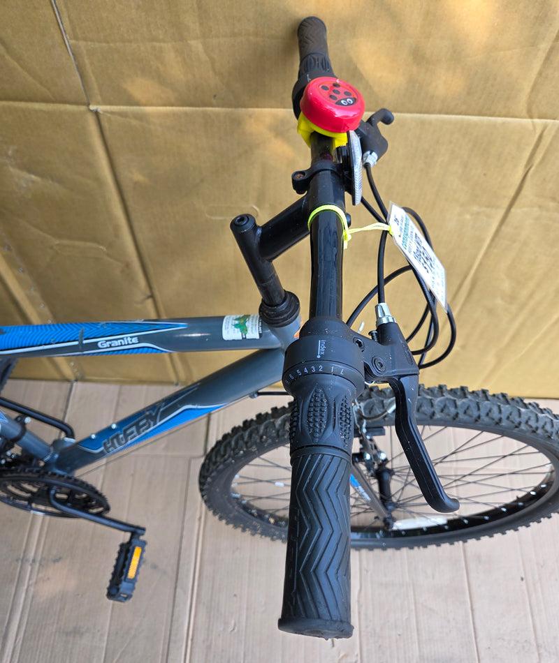 Huffy Granite Small mtb USED consignment, NO TAX, no warranty
