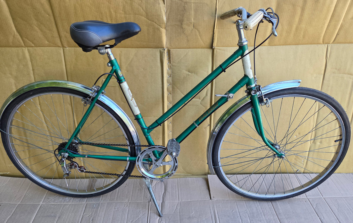 1960s Raleigh (Made in England) 5speed Ladies Bike reconditioned USED