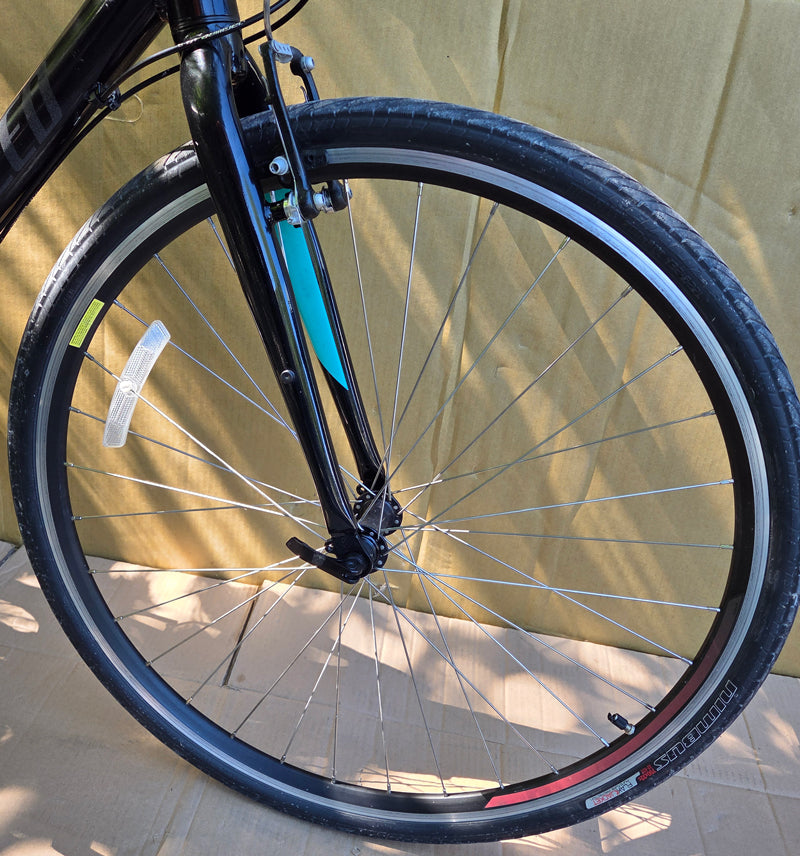 2017 Specialized Sirrus Women's Small black USED consignment, no tax, no warranty
