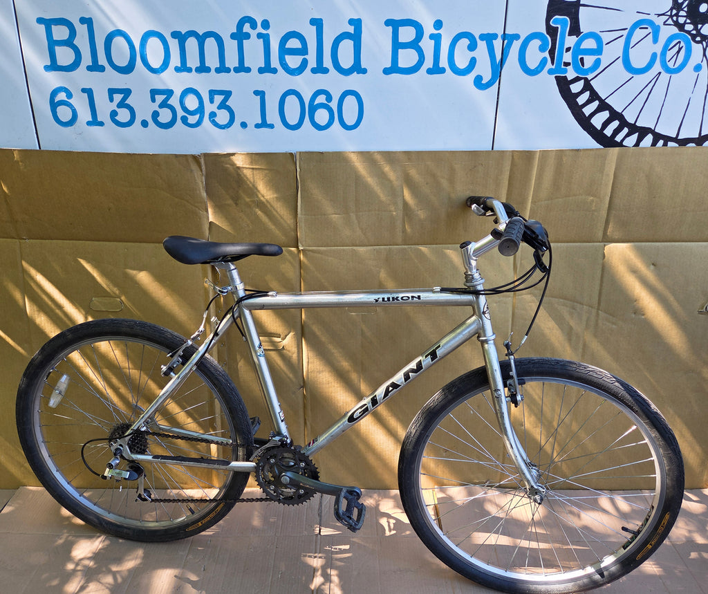 1996 Giant Yukon 26” mtb (19.5”) USED one year warranty