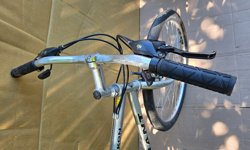 1996 Giant Yukon 26” mtb (19.5”) USED one year warranty