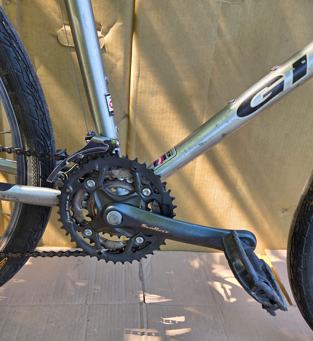 1996 Giant Yukon 26” mtb (19.5”) USED one year warranty
